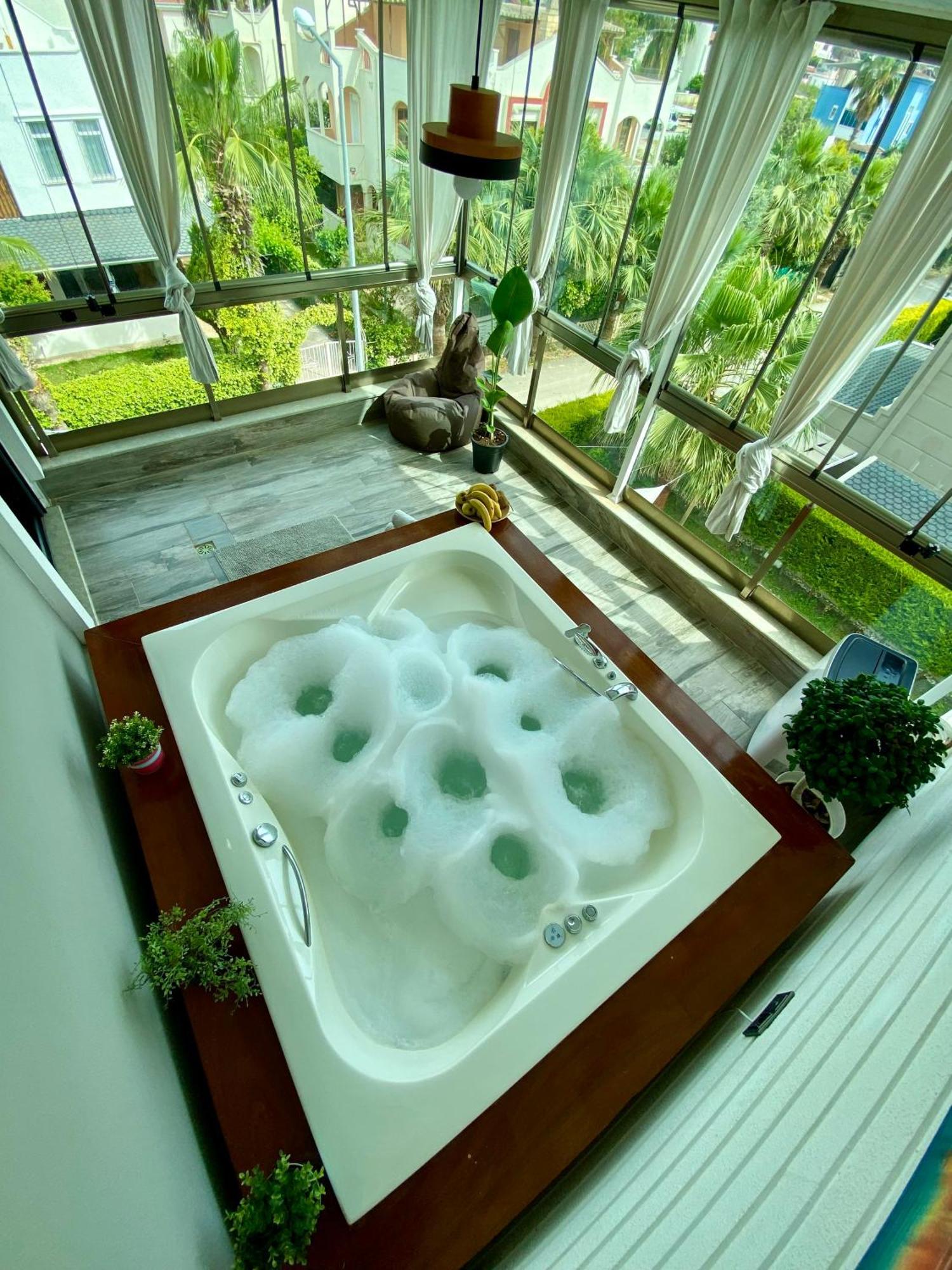 Villa Annabell1 With Swimming Pool And Jacuzzi, 3 Floors Belek Kültér fotó